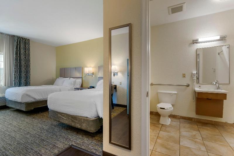 استودیوی استاندارد, Candlewood Suites Reading, An Ihg