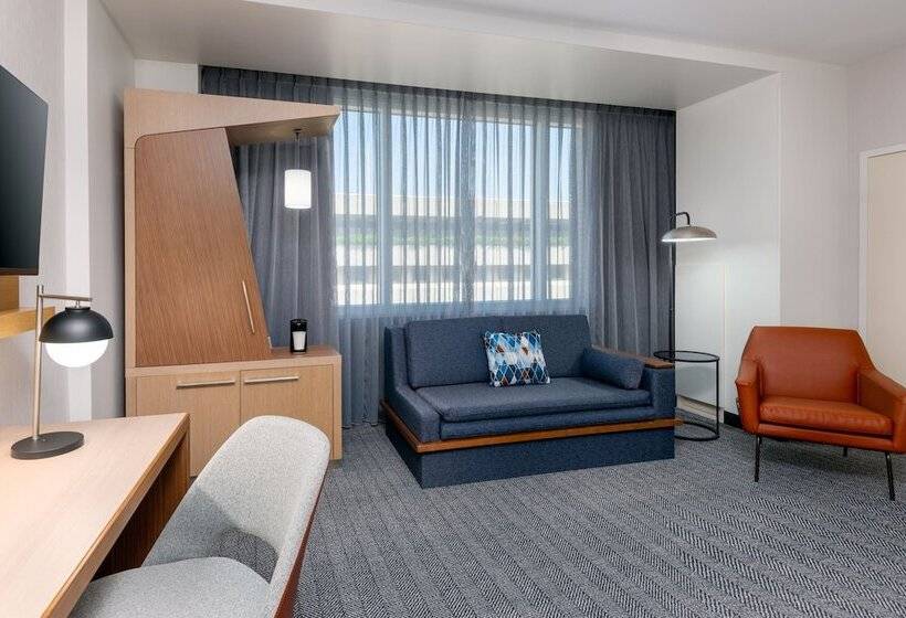 Standard Room Double Bed, Courtyard Buffalo Downtown/canalside