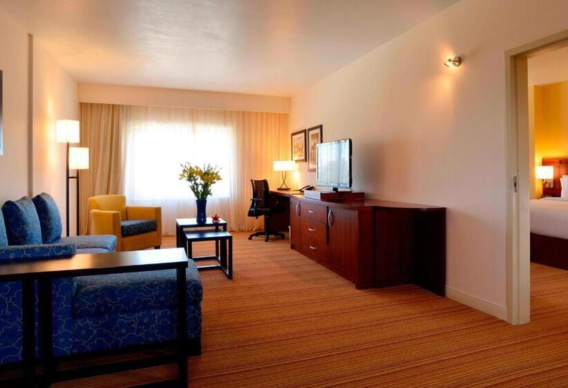 Junior Suite, Courtyard By Marriott Toluca Tollocan