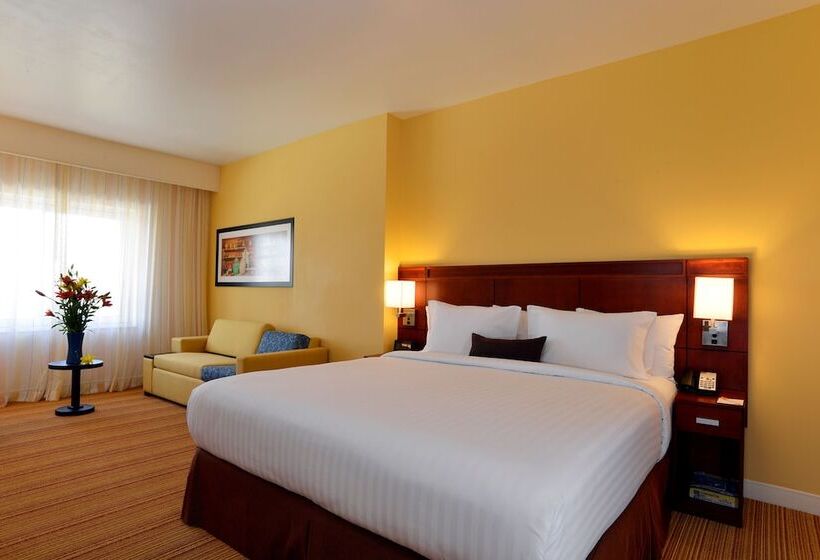 Junior Suite, Courtyard By Marriott Toluca Tollocan