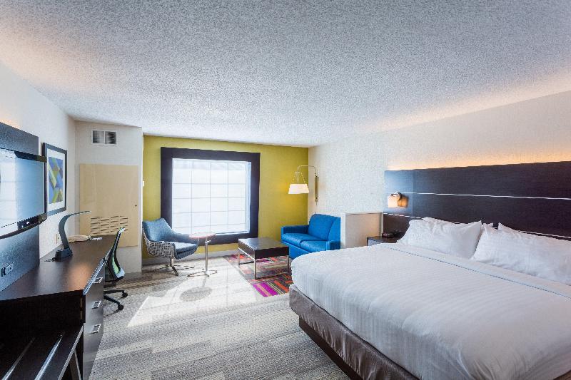 سوئیت با تخت بزرگ, Holiday Inn Express Hotel & Suites Reading, An Ihg