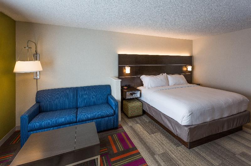 سوئیت با تخت بزرگ, Holiday Inn Express Hotel & Suites Reading, An Ihg