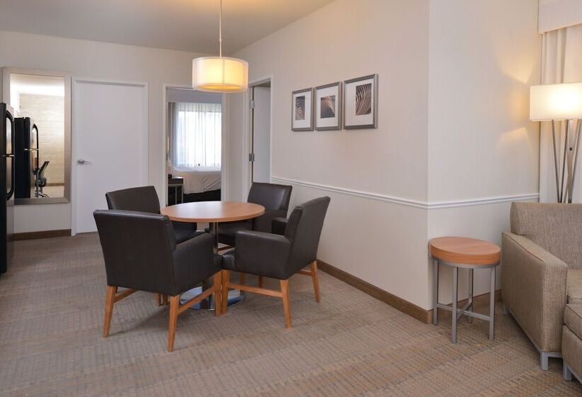 سوییت, Holiday Inn Express Pocatello, An Ihg