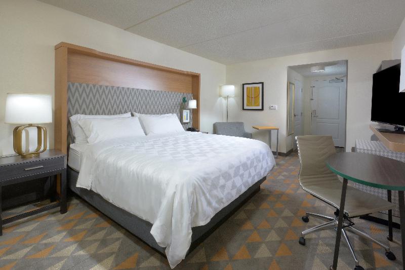اتاق استاندارد با تخت بزرگ, Holiday Inn Raleigh Durham Airport, An Ihg