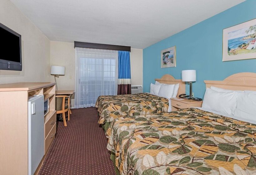 Quarto Standard 2 Camas Casal, Howard Johnson By Wyndham Santa Cruz Beach Boardwalk