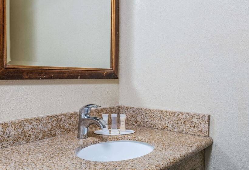 اتاق کلاس بیزنس, Howard Johnson By Wyndham Santa Cruz Beach Boardwalk