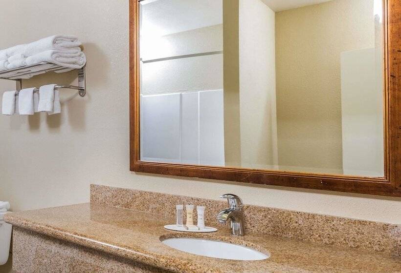 اتاق کلاس بیزنس, Howard Johnson By Wyndham Santa Cruz Beach Boardwalk