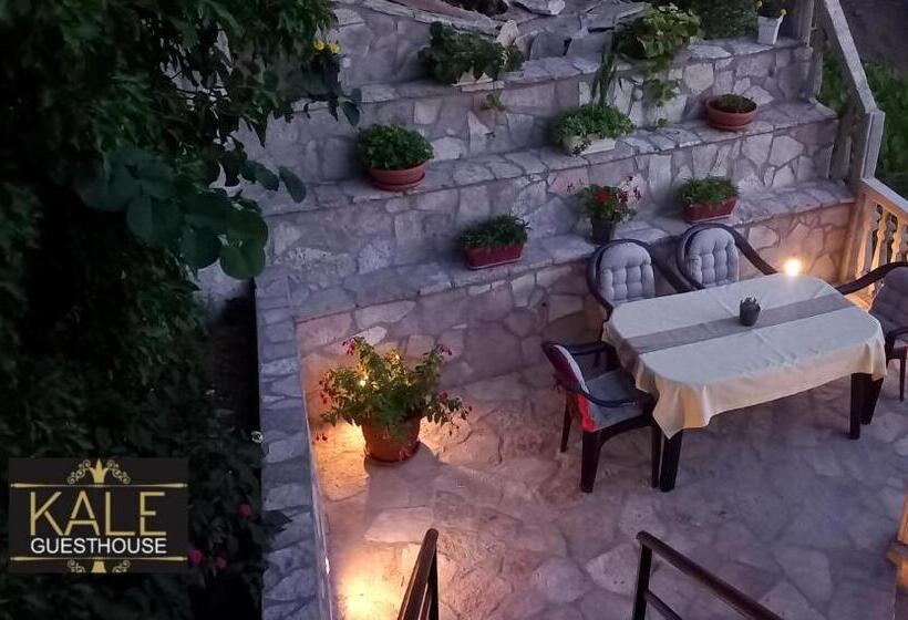 اتاق استاندارد با بالکن, Kalemi