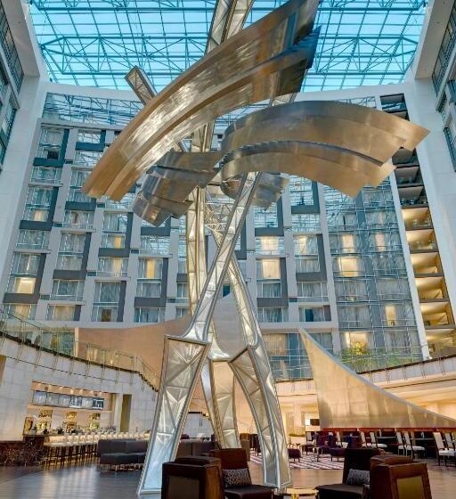 Standard Room King Bed Adapted for people with reduced mobility, Marriott Marquis Washington, Dc