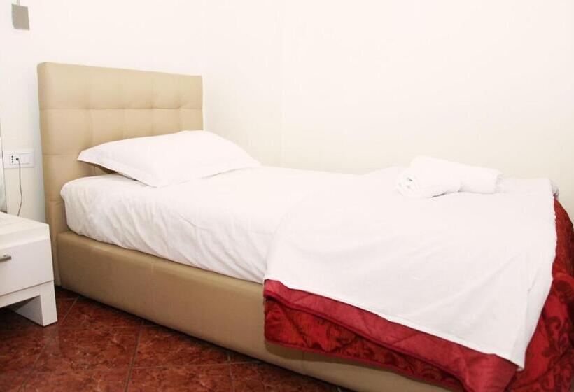 اتاق استاندارد یک نفره, Relax