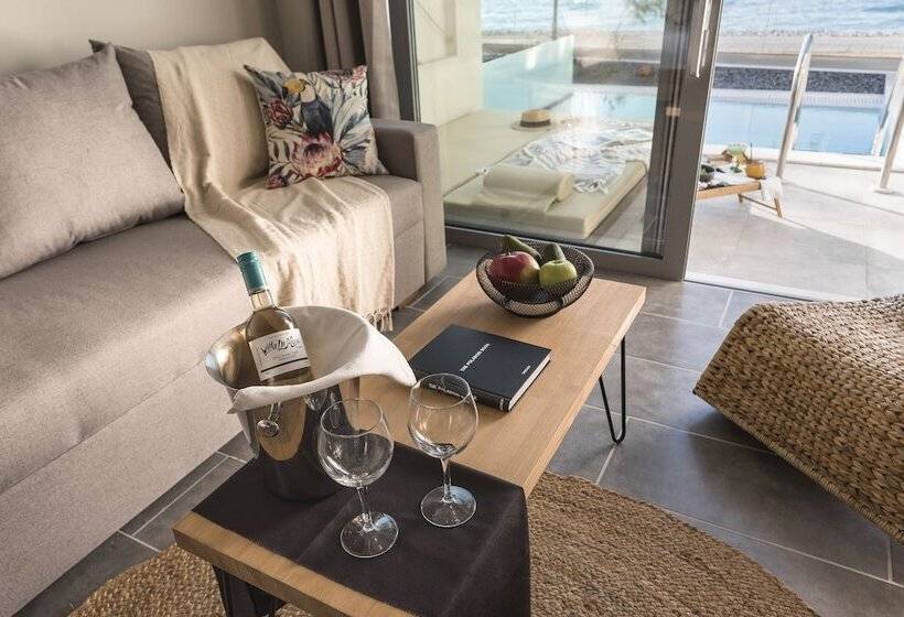 سوئیت پریمیوم با چشم‌انداز دریا, Villa Di Mare Seaside Suites
