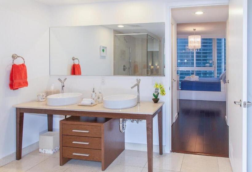 آپارتمان 2 خوابه با بالکن, Brickell By Miami Vacation Rentals