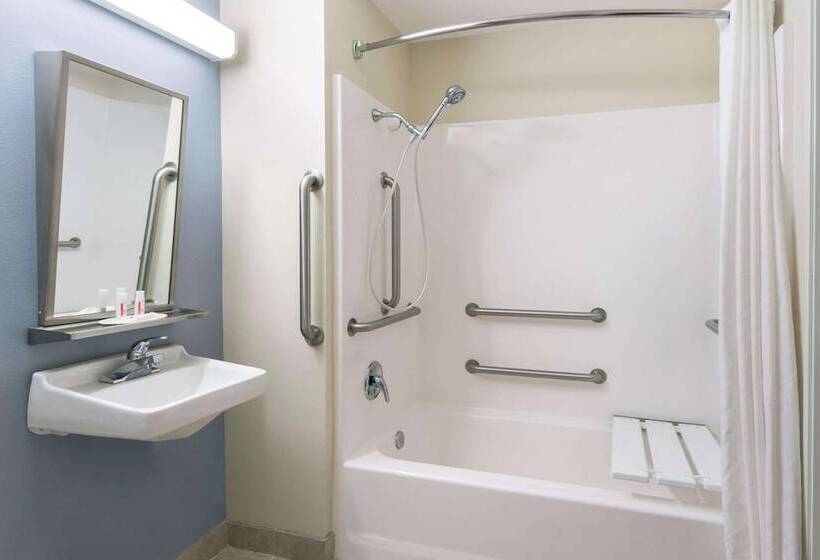 سوئیت برای معلولان, Microtel Inn And Suites Baton Rouge Airport