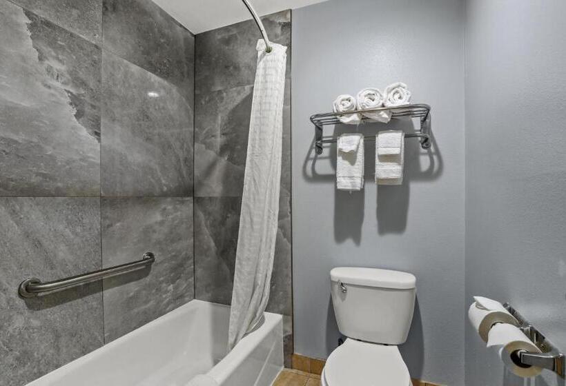 اتاق لوکس چهار تخته, Motel 6 Carlsbad, Ca North