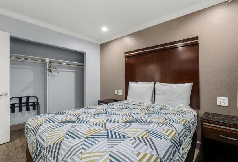 سوییت لوکس, Motel 6 Carlsbad, Ca North