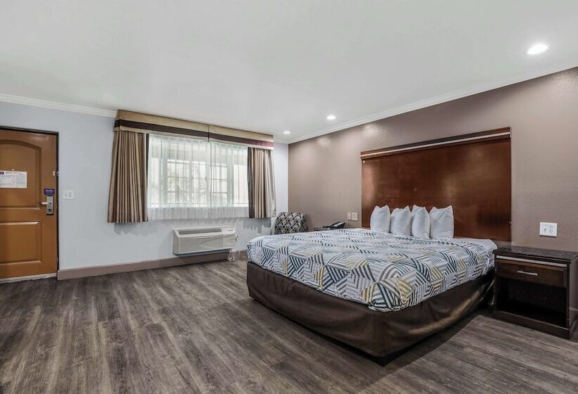 سوییت لوکس, Motel 6 Carlsbad, Ca North