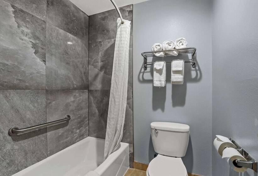 سوییت لوکس, Motel 6 Carlsbad, Ca North