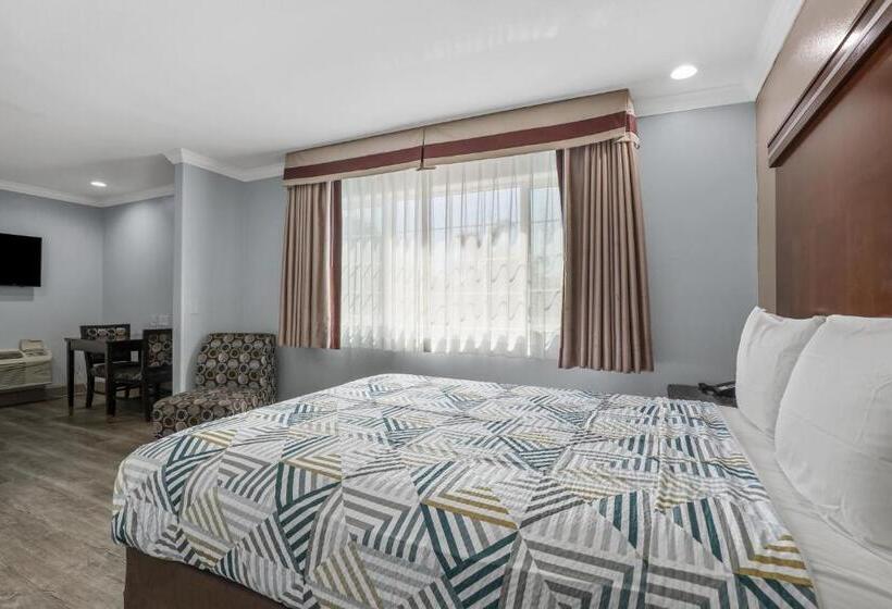 سوییت لوکس, Motel 6 Carlsbad, Ca North