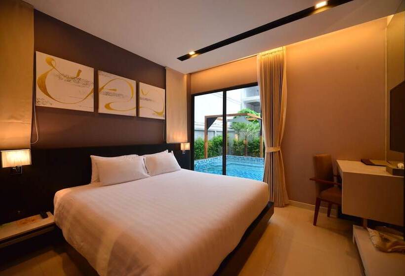 سوییت جونیور, The Charm Resort Phuket Sha Certified