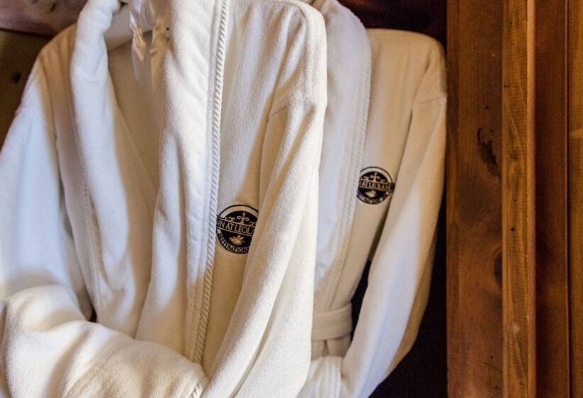 اتاق کلاب, The Inn At Leola Village, A Historic Hotel Of America