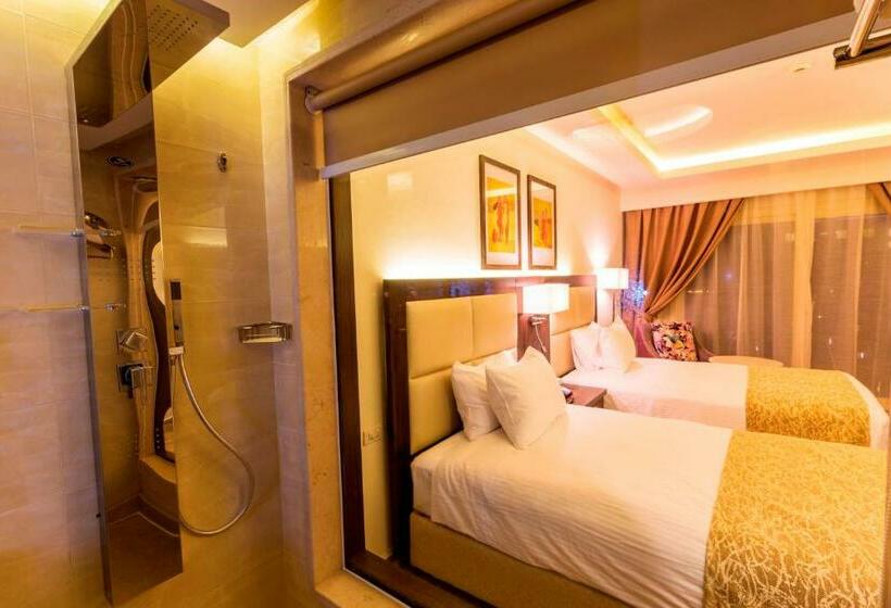 اتاق لوکس سه تخته, Pickalbatros White Beach Resort  Hurghada