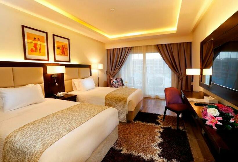 اتاق خانوادگی, Pickalbatros White Beach Resort  Hurghada