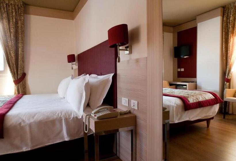 اتاق استاندارد با چشم‌انداز, Th Cadore   Hotel Antelao