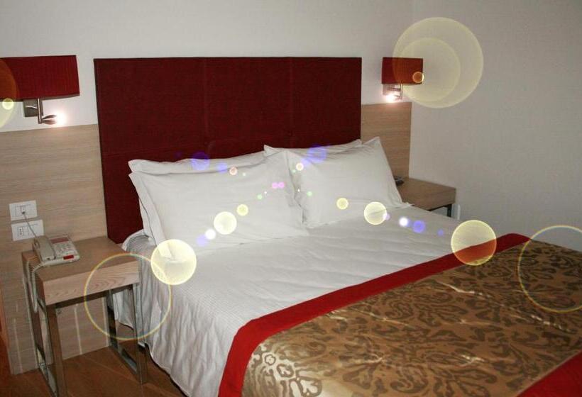 اتاق استاندارد چهار تخته, Th Cadore   Hotel Antelao