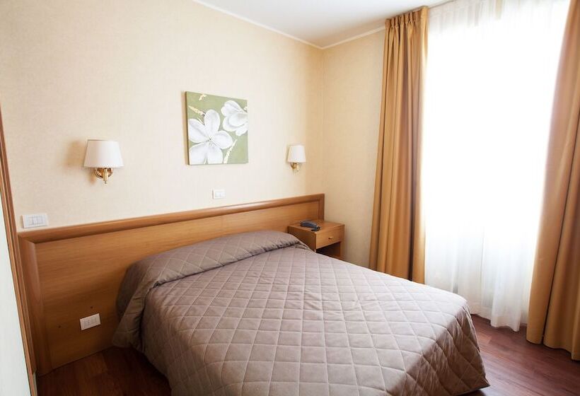 اتاق استاندارد یک نفره, Esperia