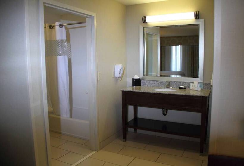 Standard Room, Hampton Inn & Suites Manteca