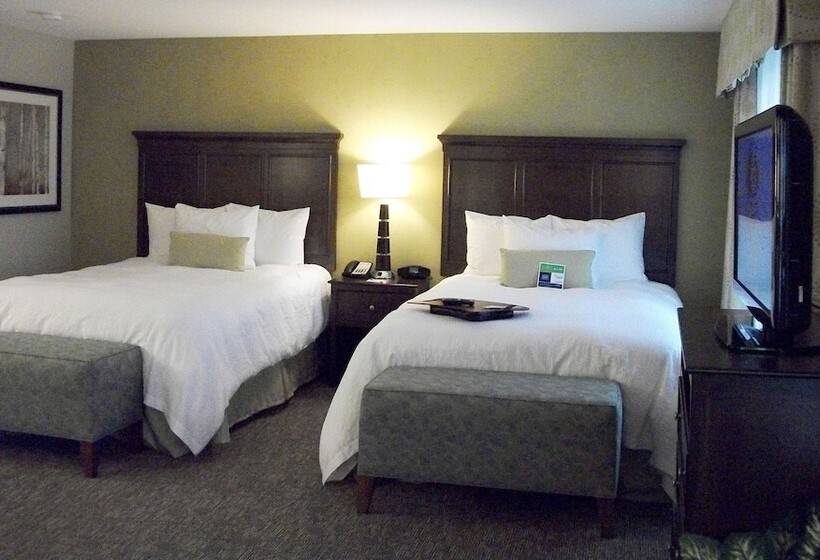 Standard Studio, Hampton Inn & Suites Manteca