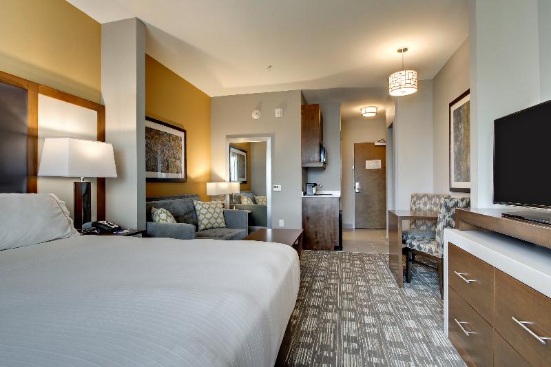 اتاق اجرایی با تخت بزرگ, Holiday Inn Express Hotel & Suites Albany By Ihg