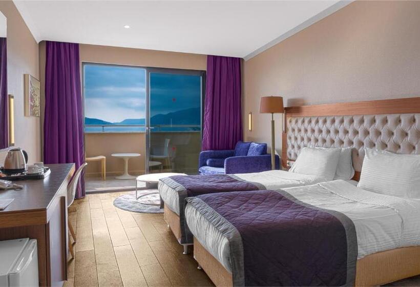 اتاق خانوادگی با سرویس بهداشتی مشترک, Michell Hotel   Adults Only   All Inclusive