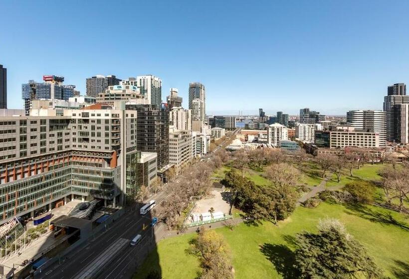 استودیوی سوپریور, Oaks Melbourne On William Suites