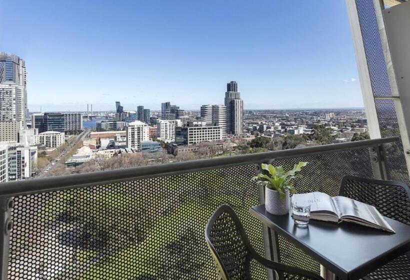 استودیوی سوپریور, Oaks Melbourne On William Suites