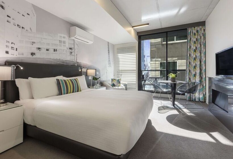 استودیوی استاندارد, Oaks Melbourne On William Suites