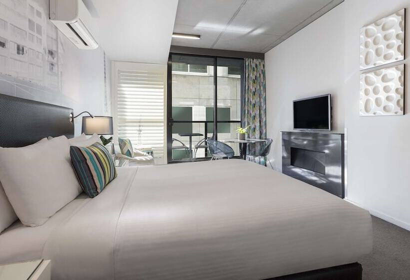 Standard Studio, Oaks Melbourne On William Suites