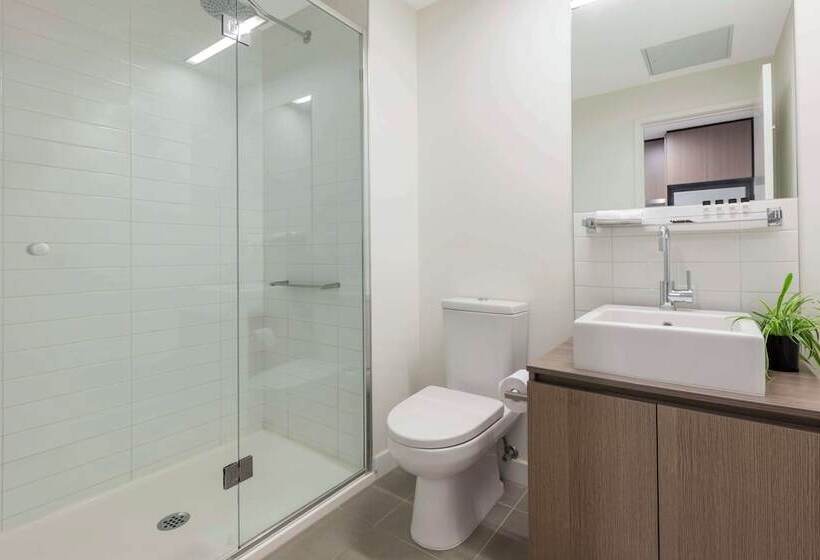 استودیوی لوکس, Oaks Melbourne On William Suites