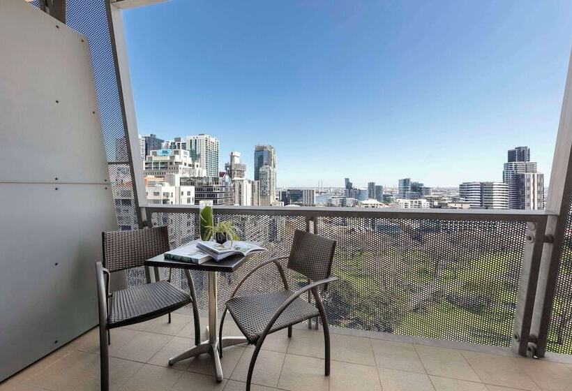 استودیوی لوکس, Oaks Melbourne On William Suites