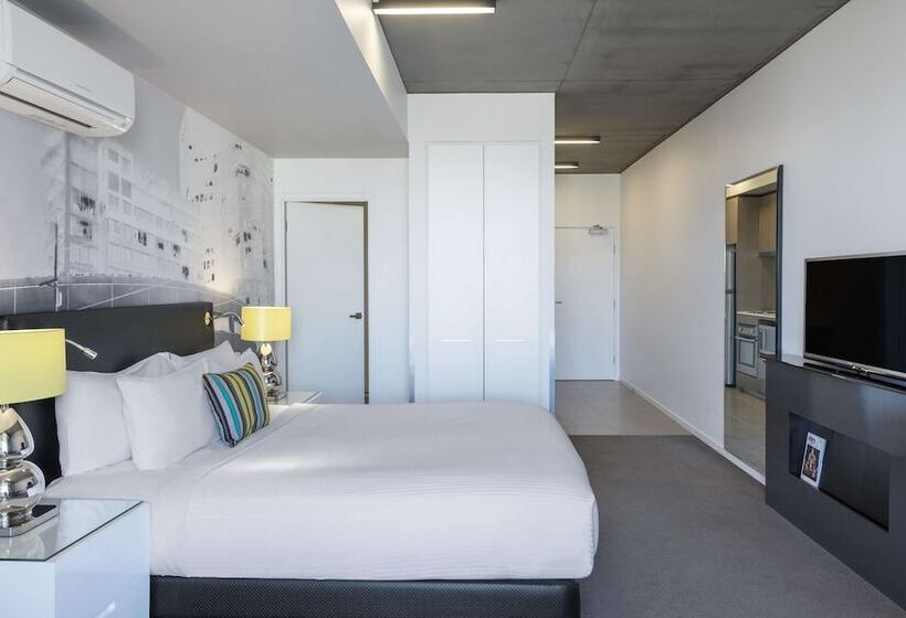 Deluxe Studio, Oaks Melbourne On William Suites