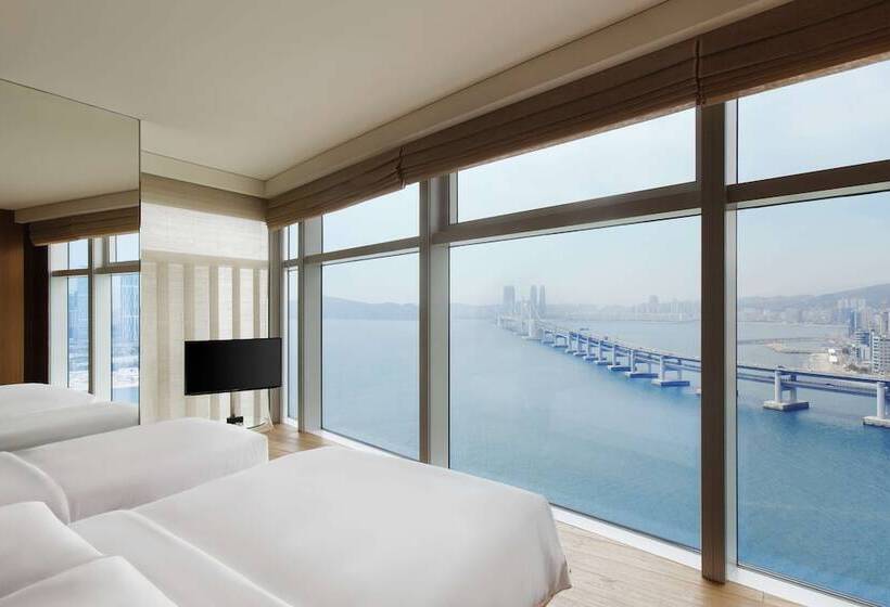 جناح عائلي, Park Hyatt Busan