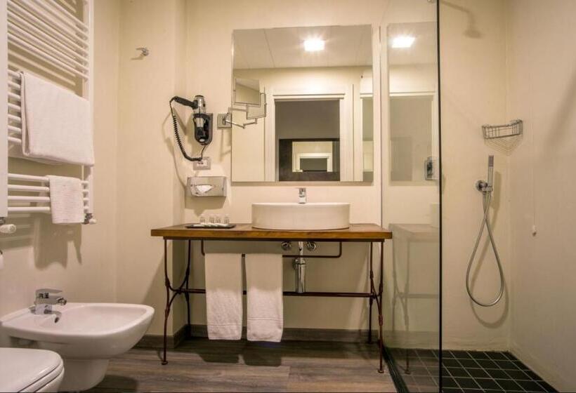 اتاق استاندارد, Phi Hotel Milano