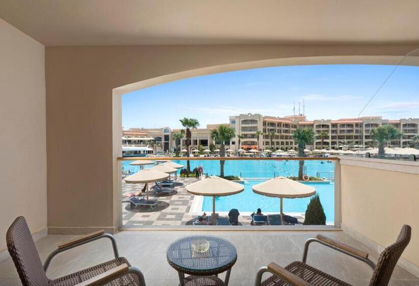 اتاق لوکس با چشم‌انداز استخر, Pickalbatros White Beach Resort  Hurghada