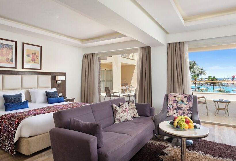 Junior Suite met Uitzicht op het Zwembad, Pickalbatros White Beach Resort  Hurghada