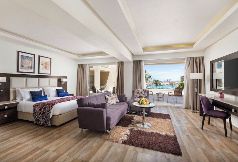 Junior Suite met Uitzicht op het Zwembad, Pickalbatros White Beach Resort  Hurghada