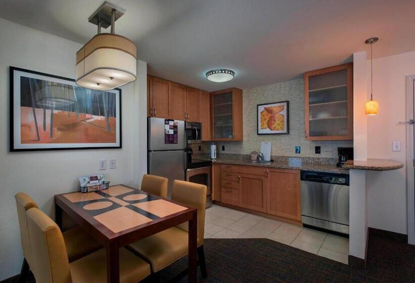سوئیت 2 خوابه, Residence Inn Bryan College Station