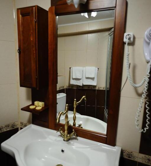 اتاق استاندارد یک نفره, Royal Craiova