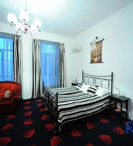 سوییت, Royal Craiova