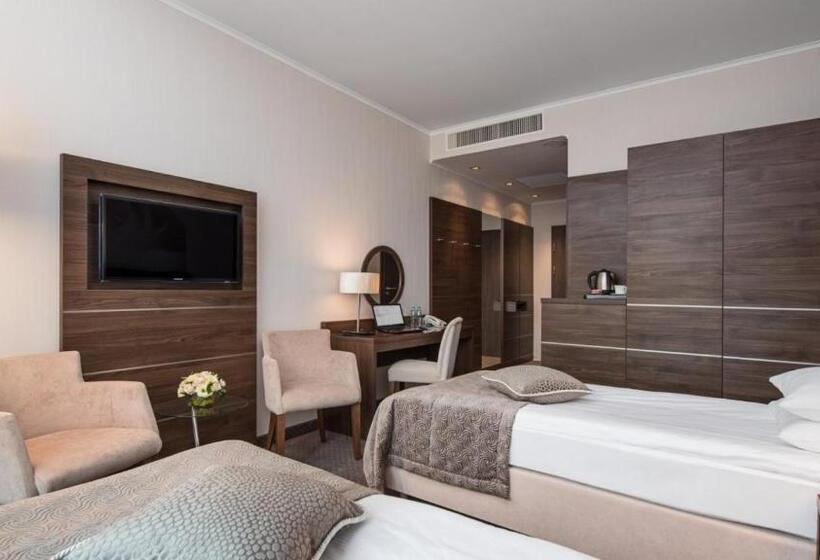 اتاق استاندارد سه نفره, Różany Gaj   Destigo Hotels