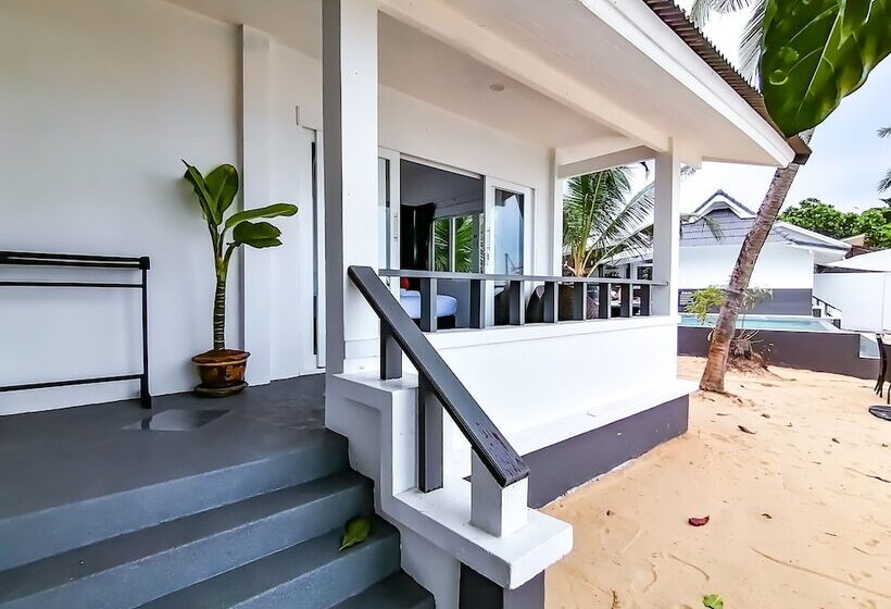 Standard Bungalow, The Cosy Maenam Beach Resort